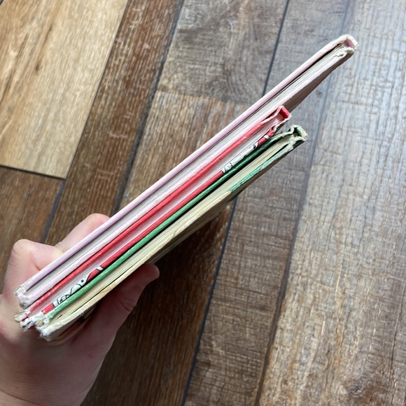 Disney Set of 3 Vintage Hardcover Books - Picture 14 of 14